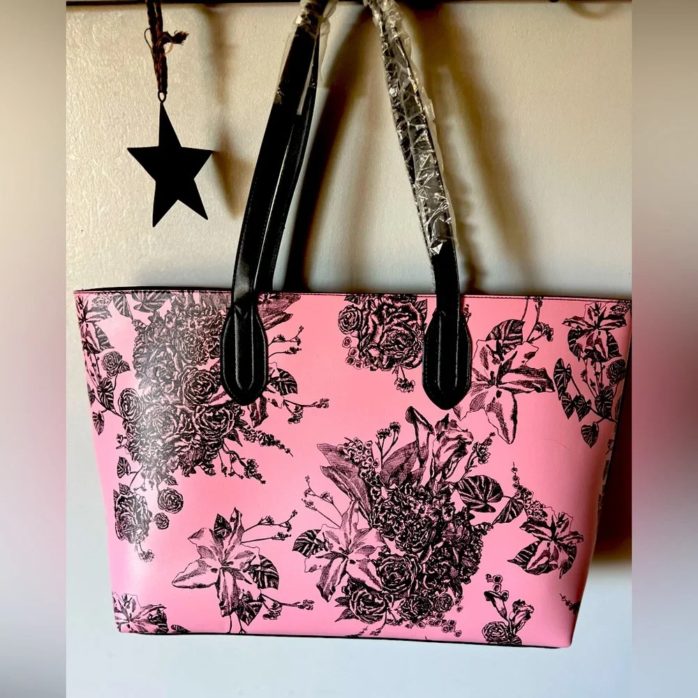 Victoria Secret Limited Edition Floral Travel tote bag - Picture 2 of 2